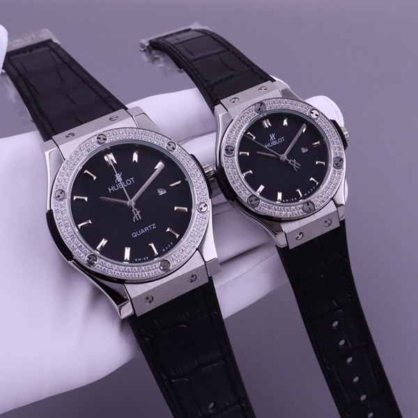 ウブロコピー時計着用イメージ